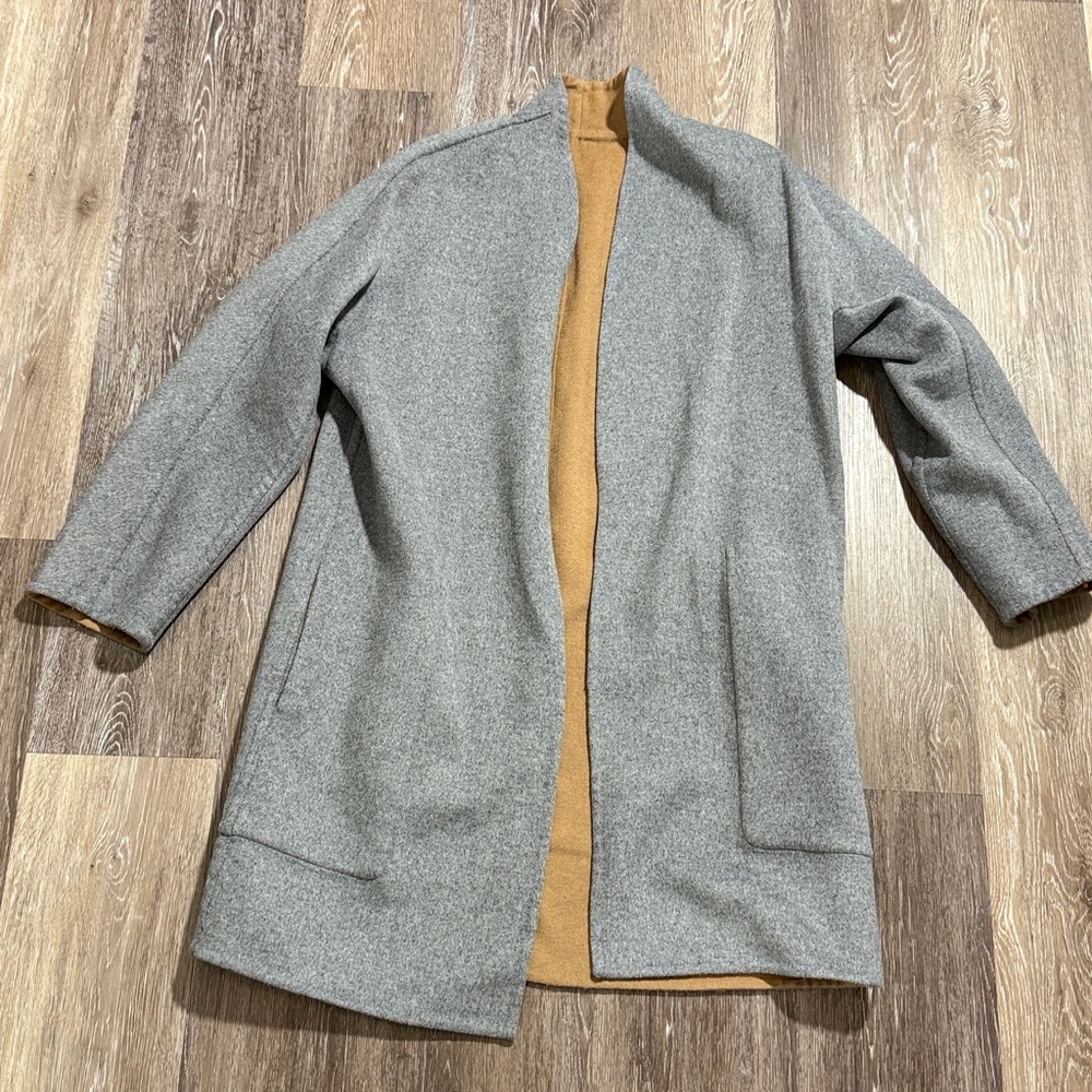 Vince Reversible Gray Camel Open Front Coat M - Picture 2 of 4